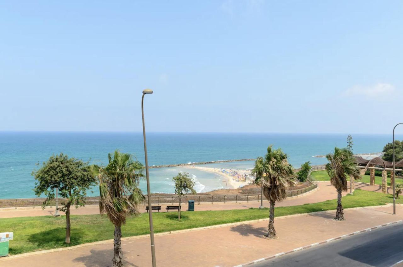Stylish & Spacious 3 Bedroom Apartment By The Sea Netanya Exterior foto